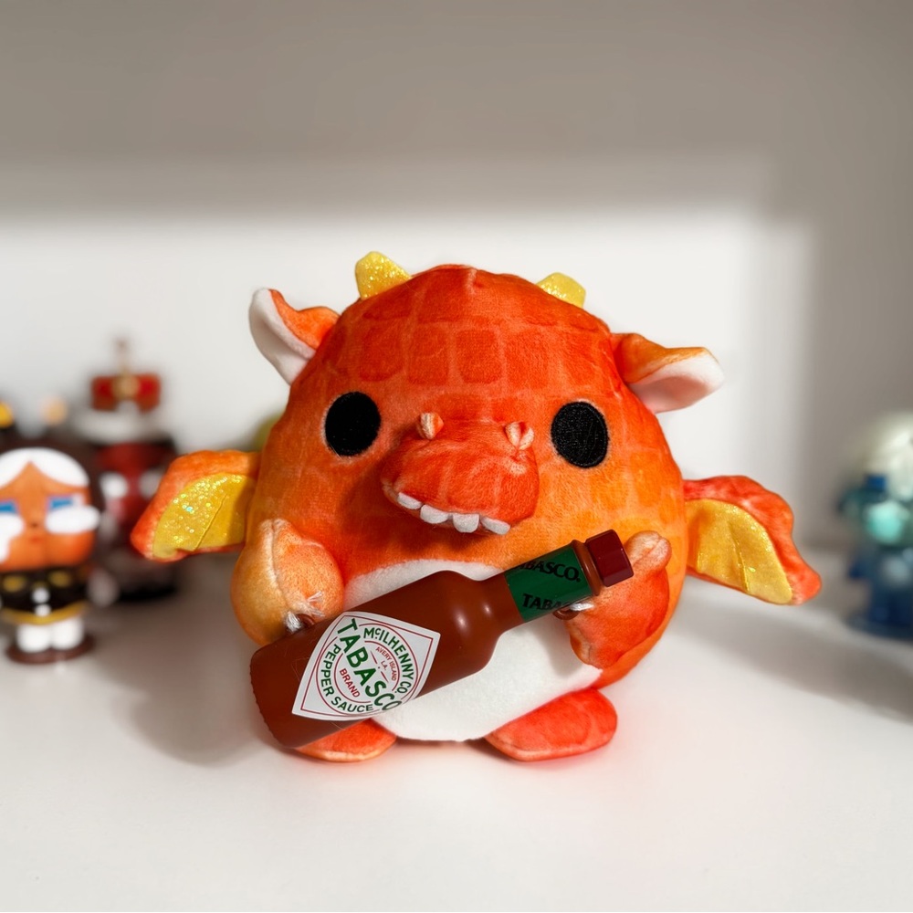 Zuru Mini Brands Snackles 5” Mystery Plush Series 1 Felix the Dragon w/ Tabasco